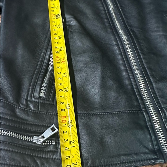 Levi’s Ladies Black Faux Vegan Leather Zip Biker Jacket Women’s Size SMALL NEW - Picture 8 of 12
